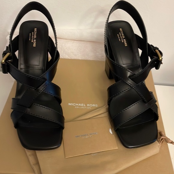 NIB Michael Kors collection black leather sandals size 9.5.